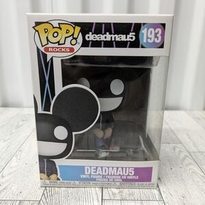 Pop Rocks 193 Deadmau5 Vinyl Figure - Black and White